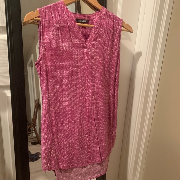 💟 Purple sleeveless top - Picture 2 of 3